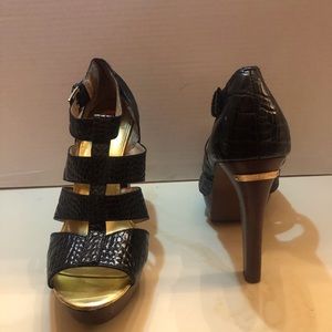 Snakeskin style Micheal Kors heels